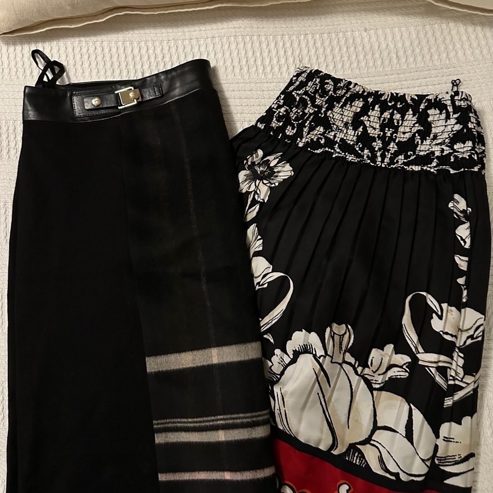 White House Black Market Black and Red A-Line Skirt